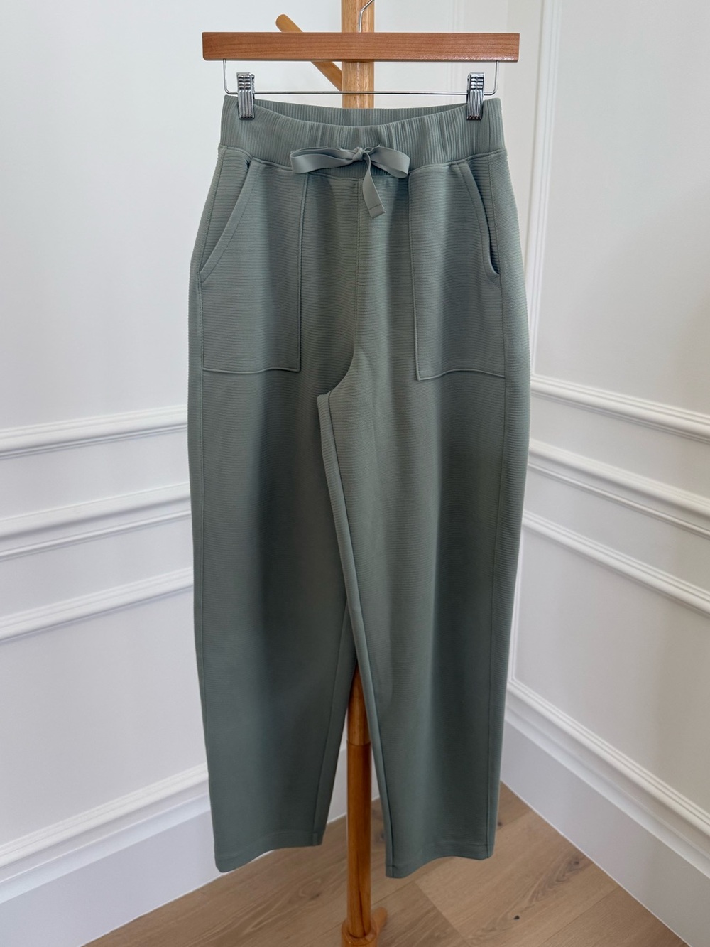 SPANX AirEssentials® French Rib Barrel Leg Pant - Picture 2 of 5